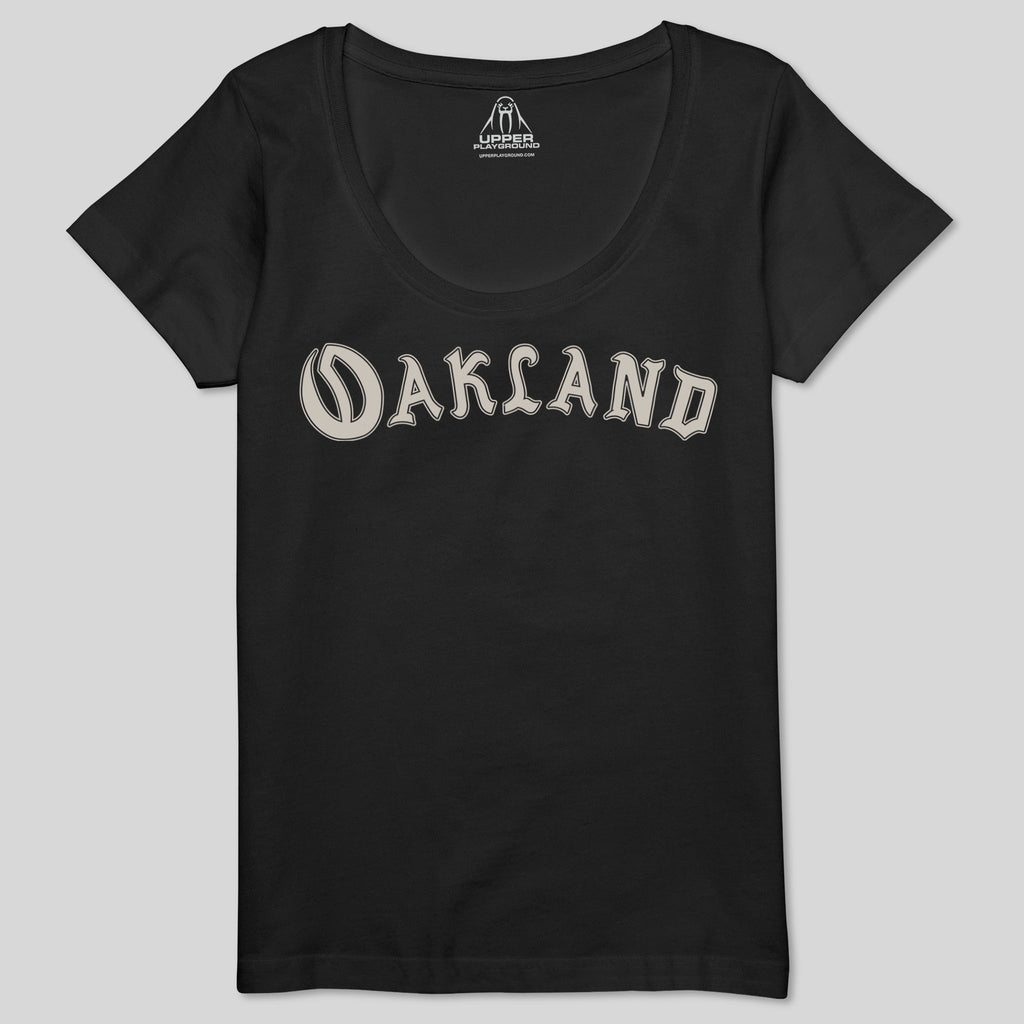 strikeforce - OAKLANDWOMEN'S SCOOP NECK TEE